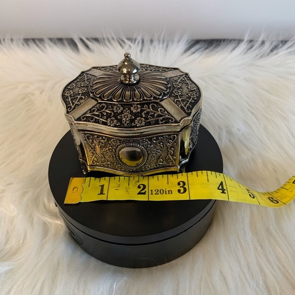 Vintage Elegant Silver and Black Decorative Box - Picture 3 of 6